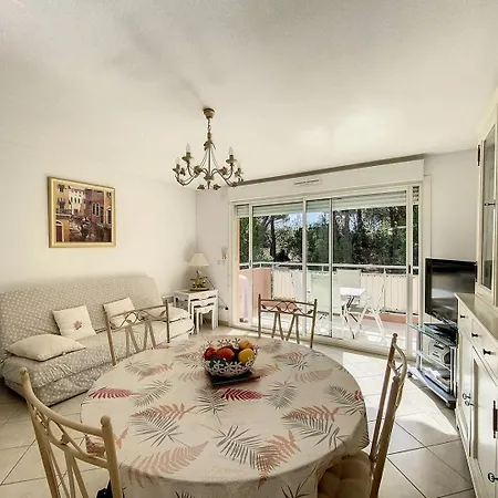 T2 Pour 4 Personnes Dans Avec Piscine *